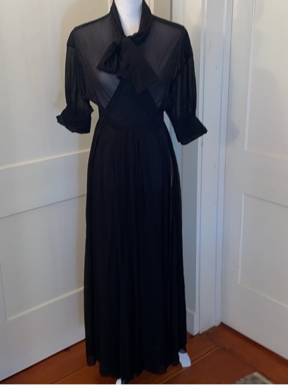 NORMA KAMALI • Sheer Black Bow Midi Dress - Absolutely Stunning - Picture 11 of 13